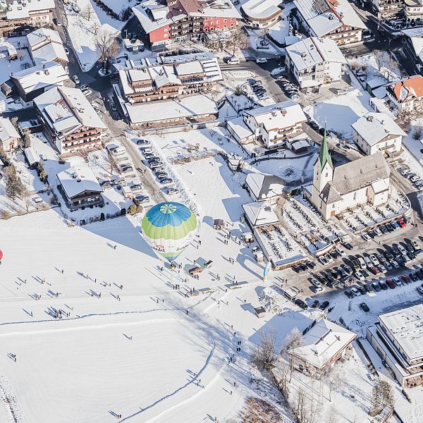 kaiserwinkl-urlaub-winter-veranstaltungen-alpin-balooning-eroeffnung-walchsee-1