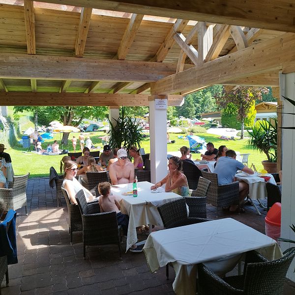 Schwimm_KössenSchwimmbadrestaurant (1)