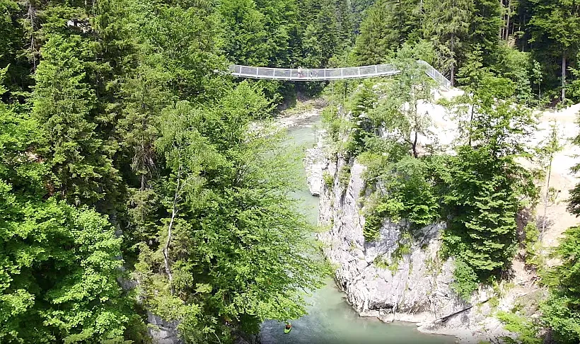Schmugglerweg_Entenlochklamm_Haengebrücke.m4v